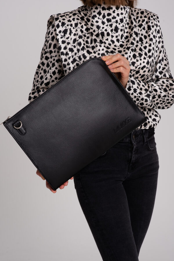 Czarne etui na laptopa „Office Queen” - obrazek 4